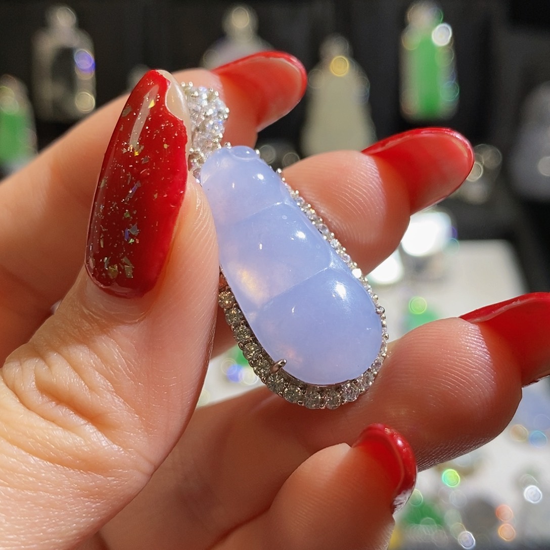 翡翠颈饰银S925镶嵌天然翡翠