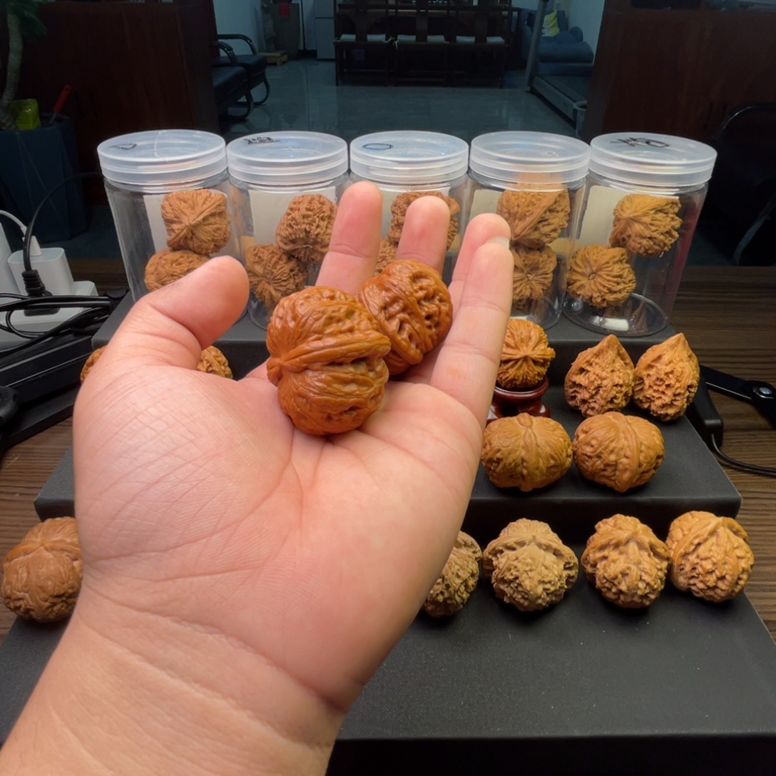 D***r文玩核桃吊坠元宝41尺