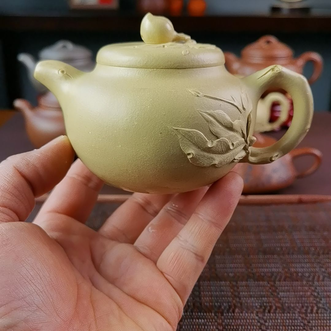 紫砂茶壶黄龙山本山绿寿桃260CC