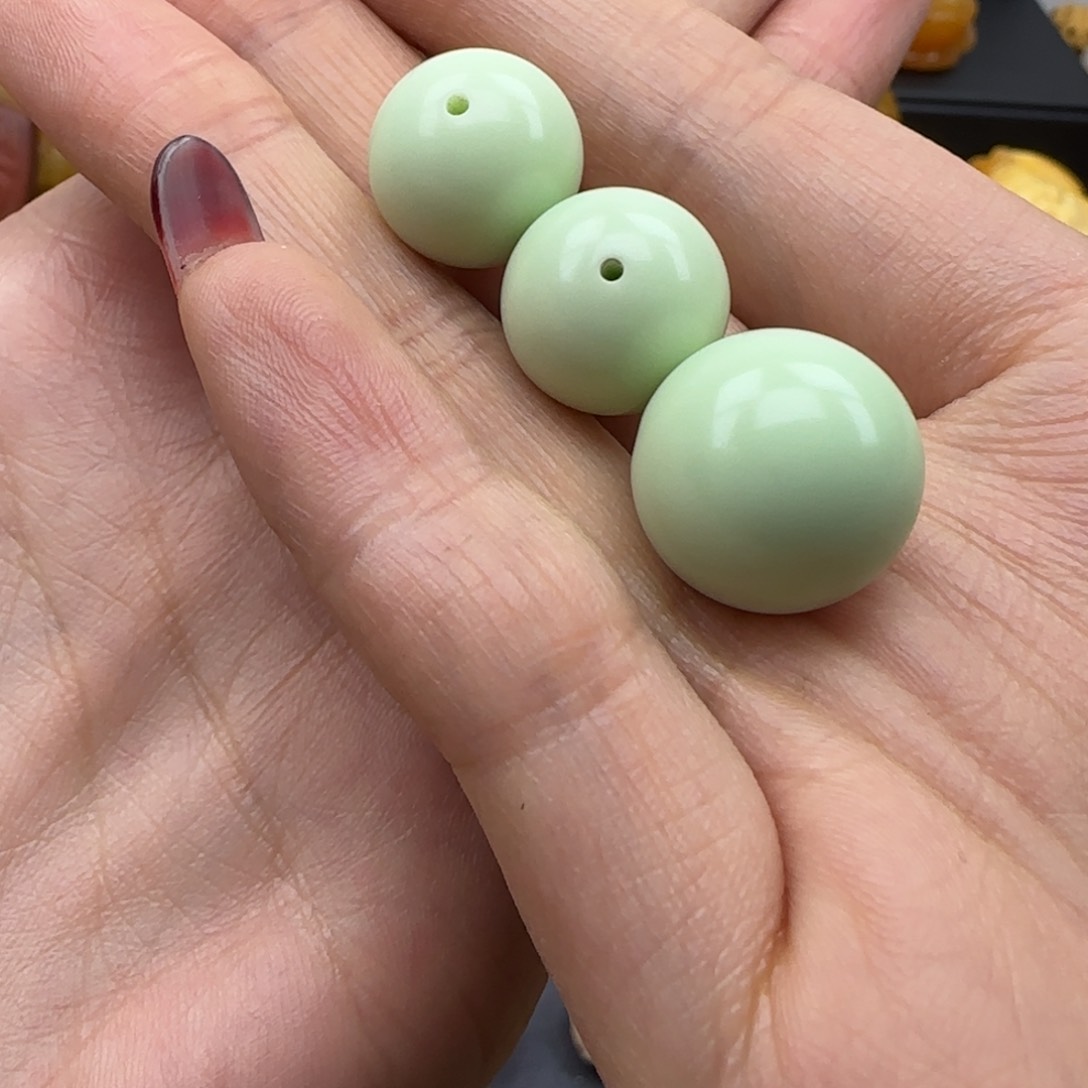 石英质玉颈饰未镶嵌u*