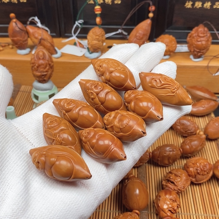 橄榄核手串一青老师浮雕包衣弥勒