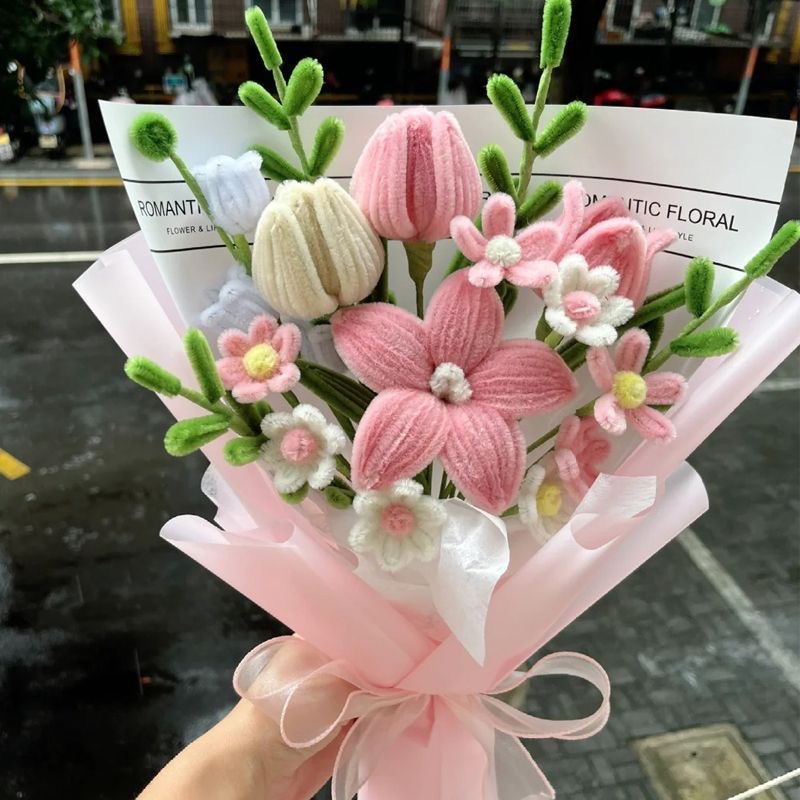 扭扭花郁金香玫瑰针织花束成品手工小清新情人节礼物送男女永生花