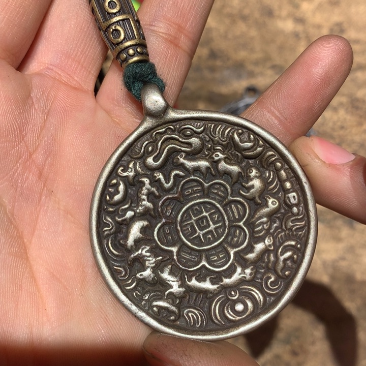 琉璃颈饰喜欢的朋友