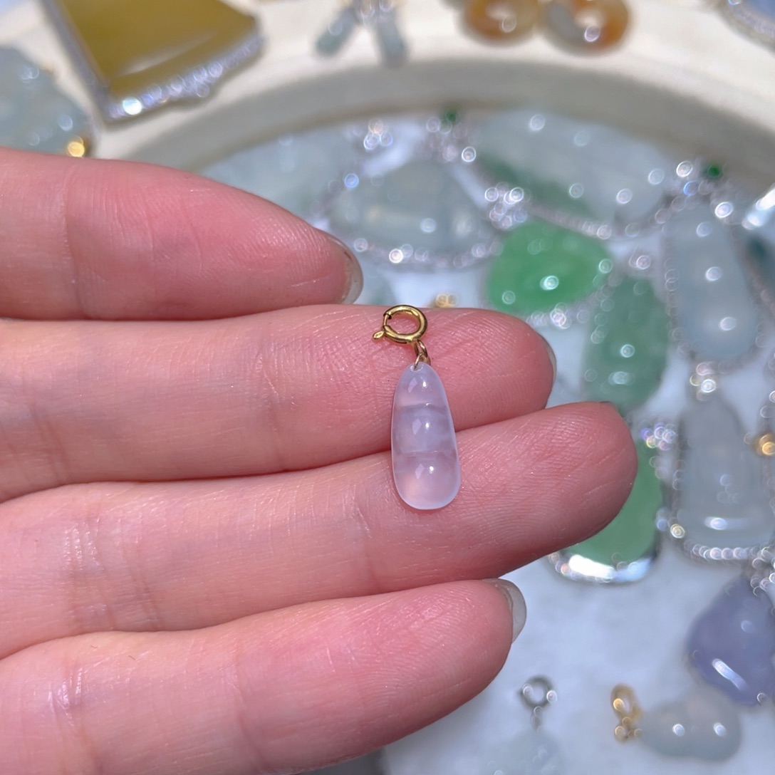 翡翠颈饰18K金镶嵌翡翠