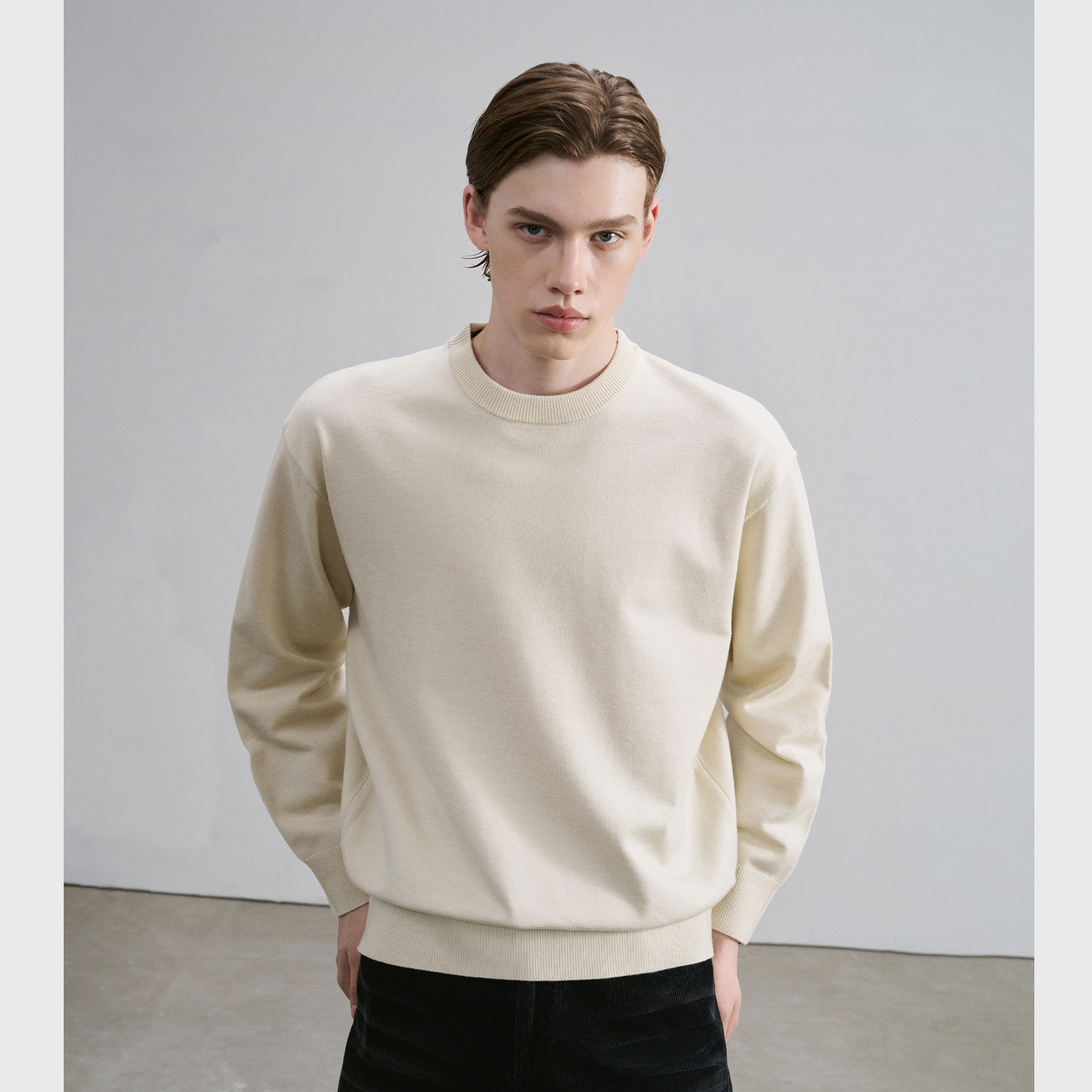 NYHSUGOO/南乙秋冬纯色基础款圆领休闲毛衣男女3683叠穿长袖打底