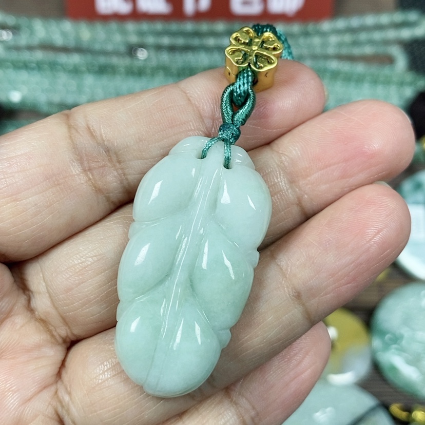 【闪购商品】翡翠颈饰未镶嵌玉吊坠翡翠玉双面金枝玉叶