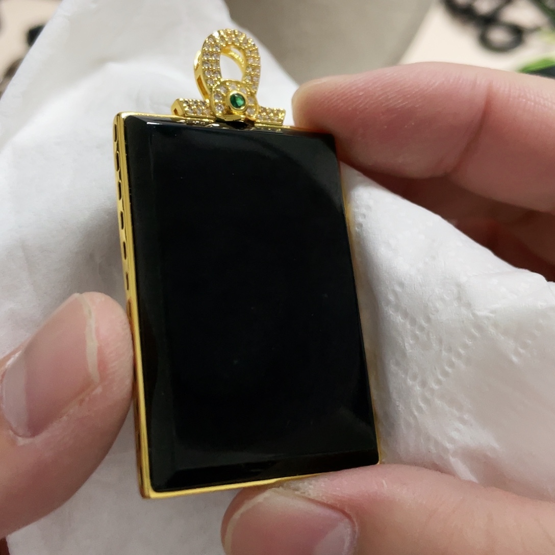 翡翠银S925镀金镶嵌颈饰翡翠