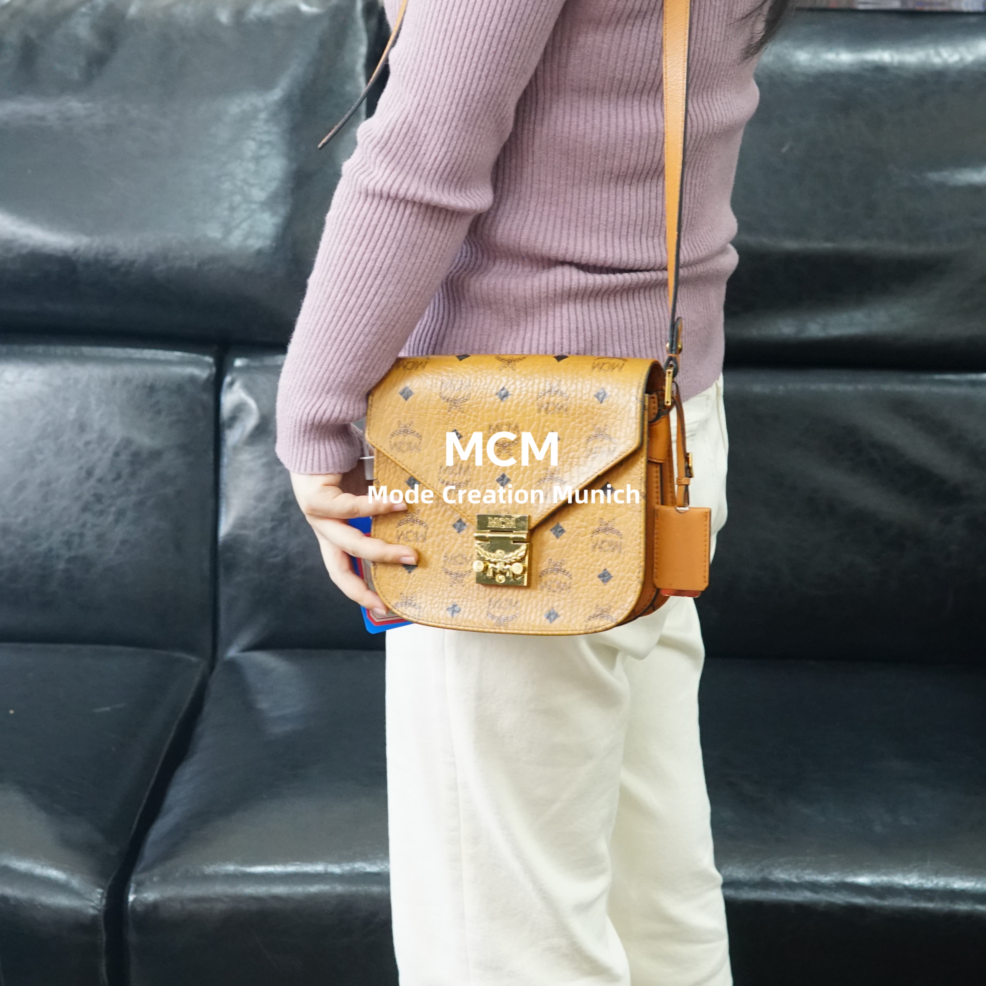 95新 MCM 干邑色马蹄包/MH01702576/2576