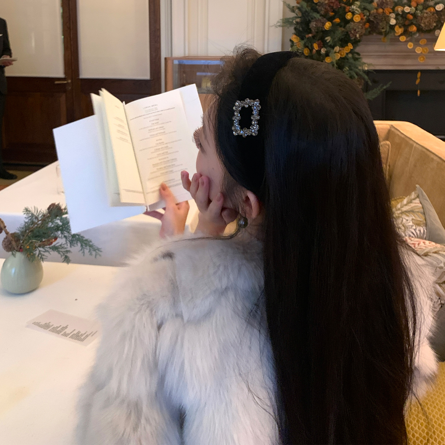 秋冬千金感方钻黑色丝绒发箍女宽边头饰发卡赵露思同款高颅顶头箍