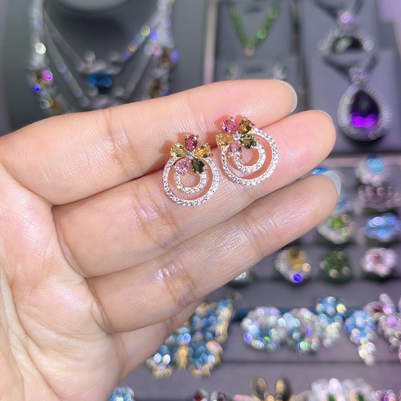 【闪购商品】碧玺耳饰银S925镶嵌耳饰