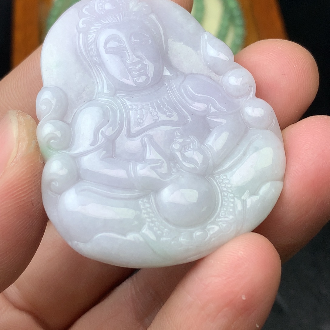 翡翠未镶嵌颈饰翡翠首饰和翡翠珠宝