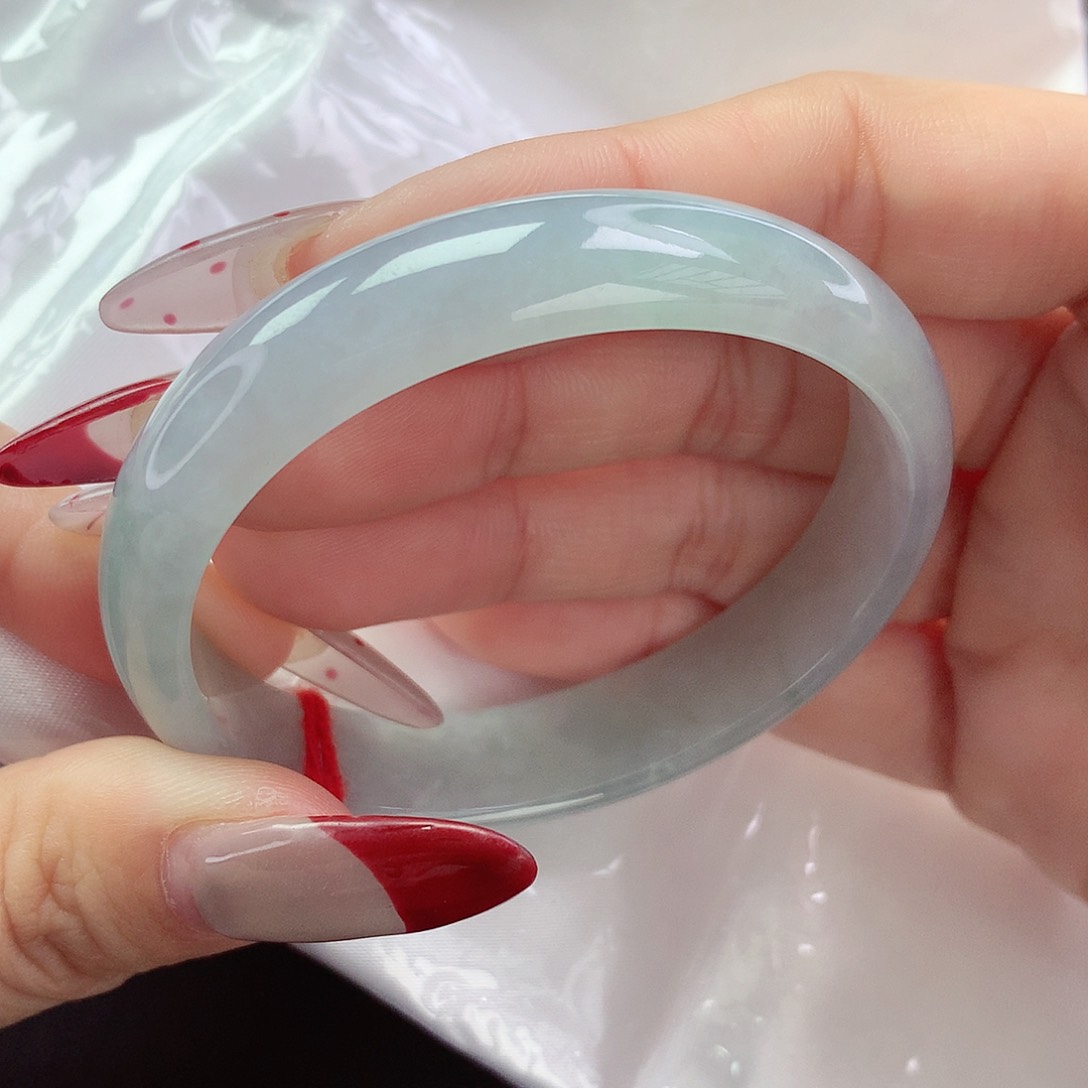 【闪购商品】翡翠手镯未镶嵌贵妃a 2