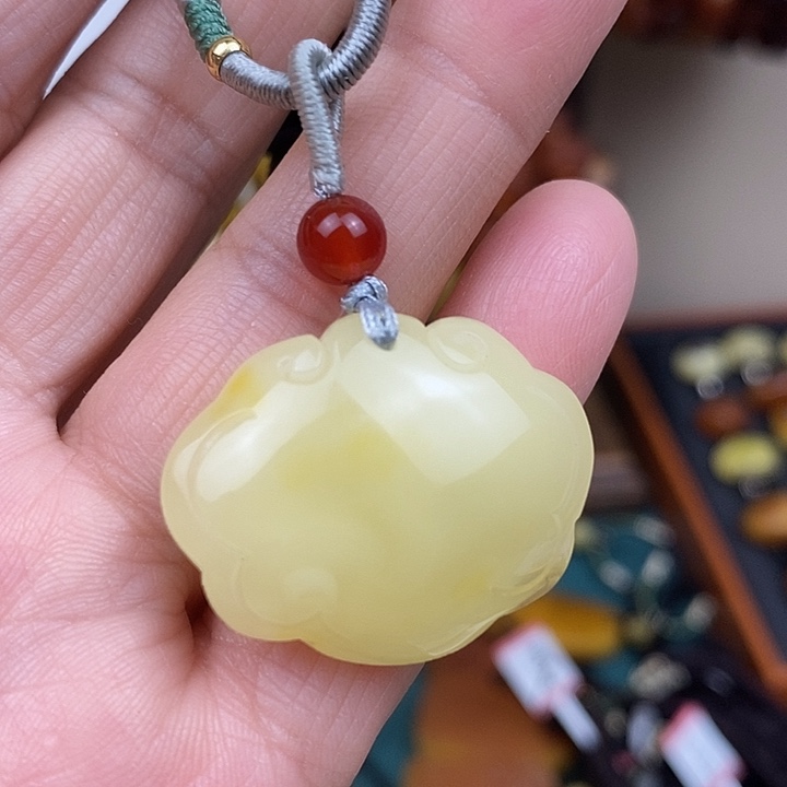 蜜蜡未镶嵌颈饰吊坠