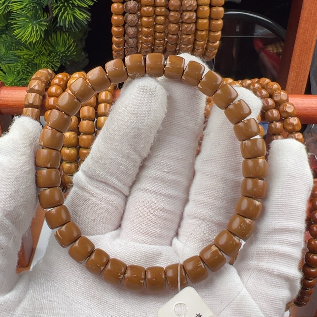 缘***鱼紫金鼠吊坠短轴。6