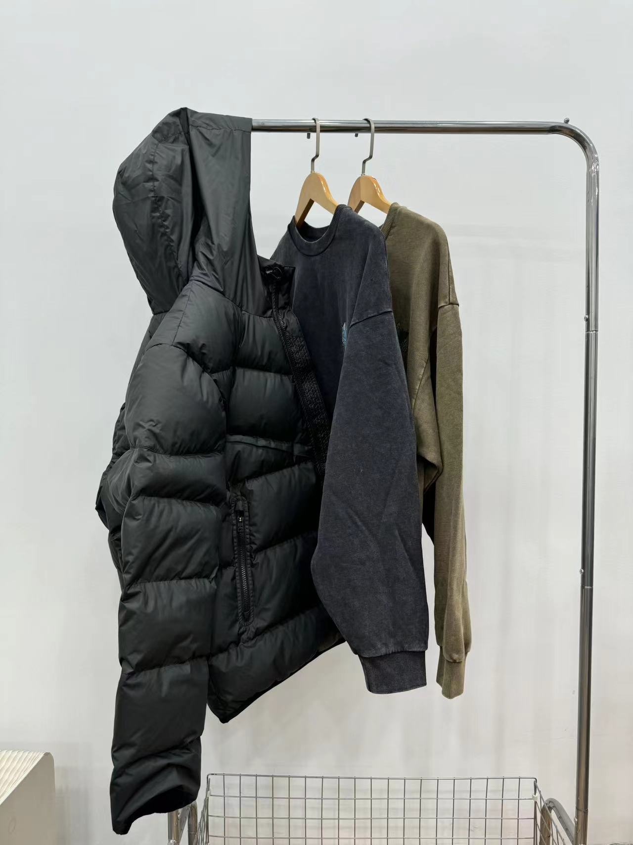 ⭐️不惧风雨情侣户外拒水防风羽绒服--风行者FB817-010