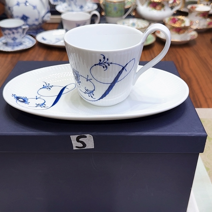 瓷片杯子杯子杯子水杯杯子水杯