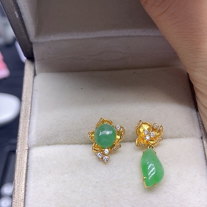 翡翠耳饰18K金镶嵌天然翡翠