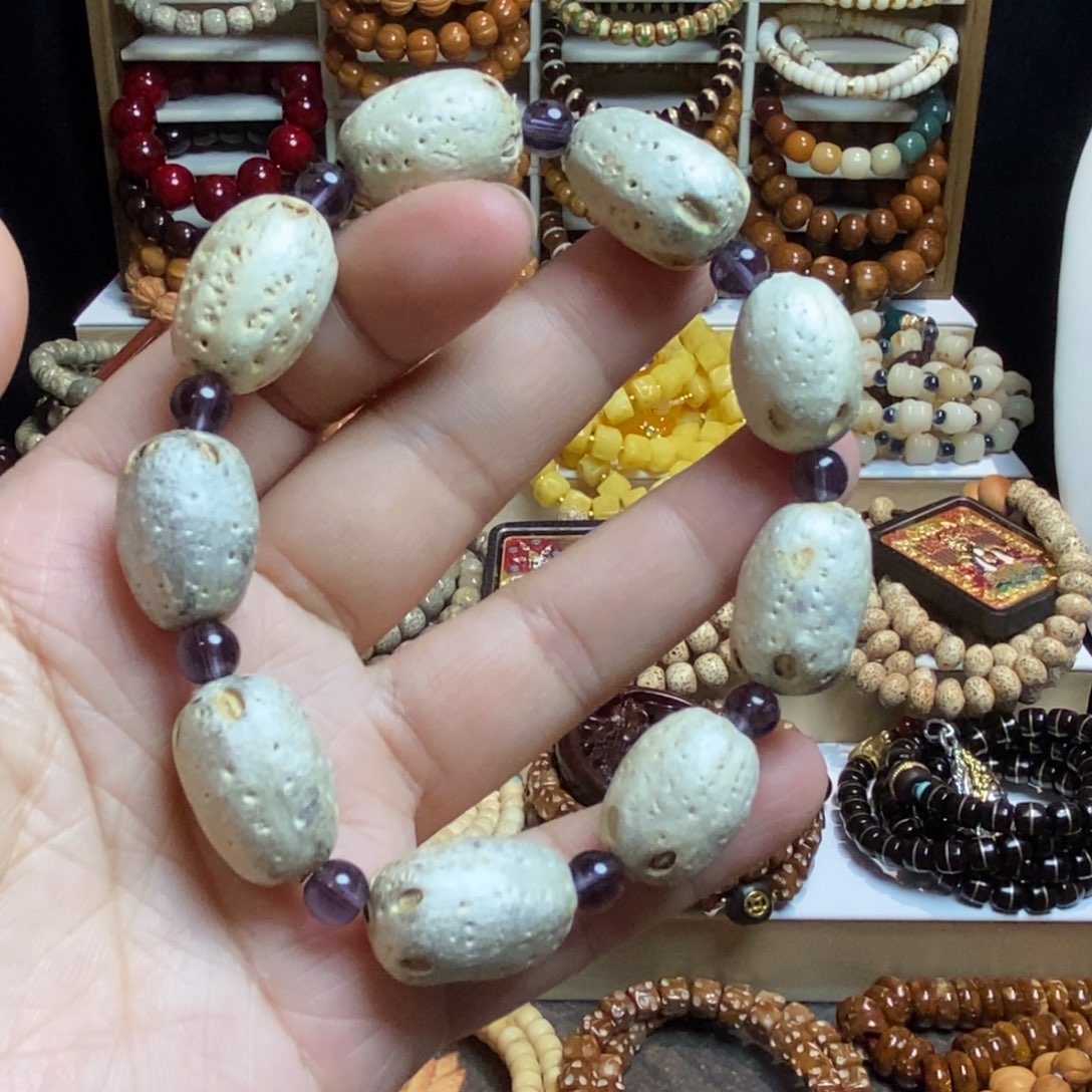 白玉菩提吊坠五颜六道手串