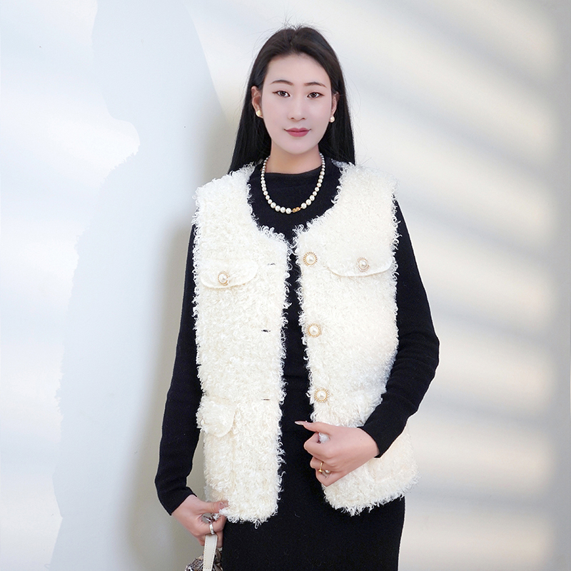 托卡毛毛马甲女秋冬加厚保暖短款四袋设计欧货外穿舒适百搭2505