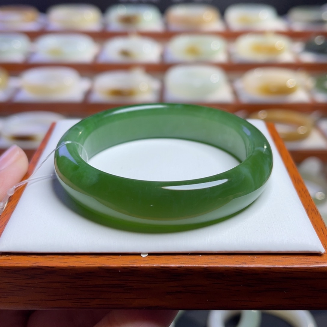 【闪购商品】和田玉手镯未镶嵌