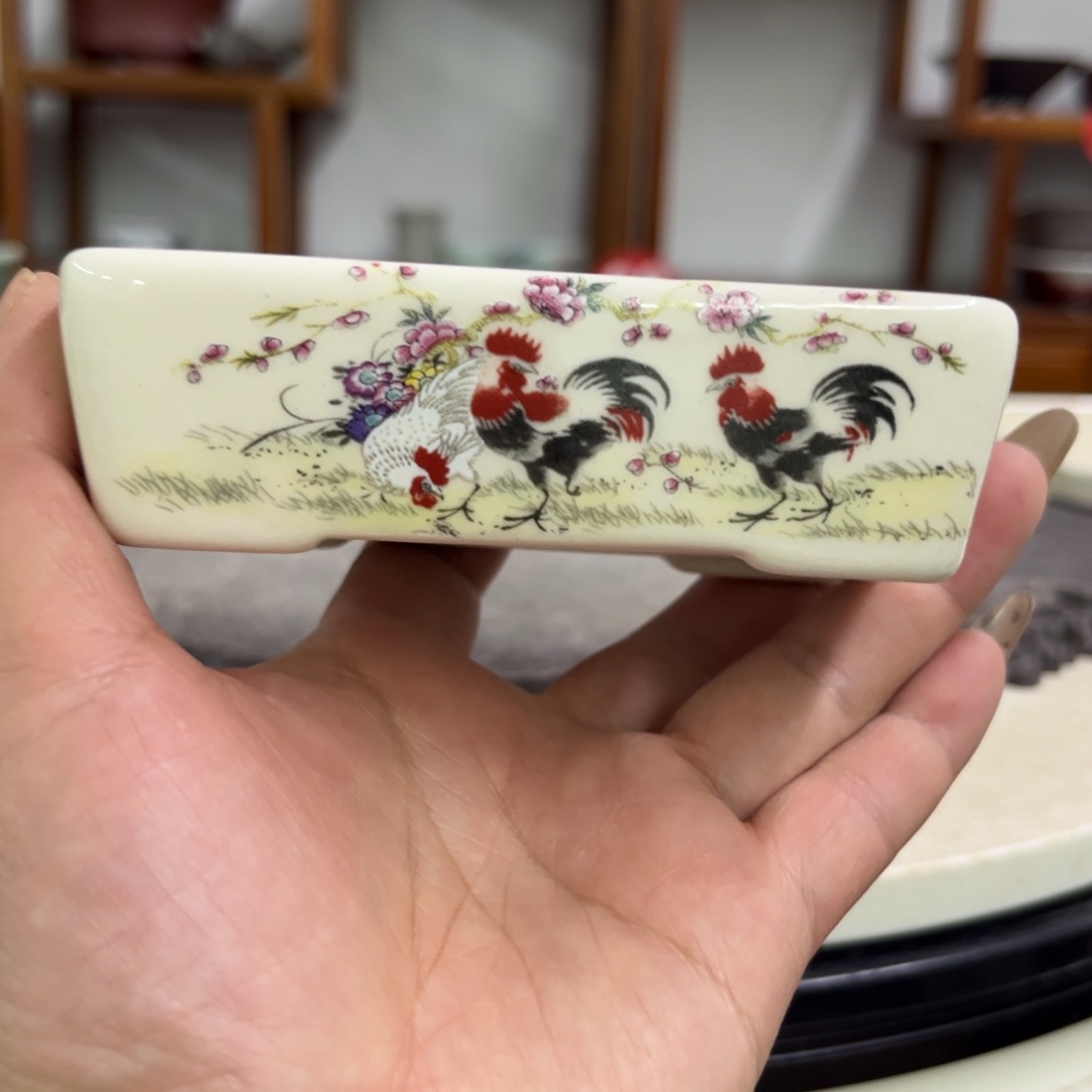 紫砂花盆瑕疵3/10-7.5。。。