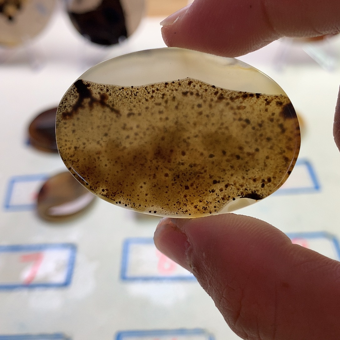 玛瑙/玉髓未镶嵌珠宝半成品