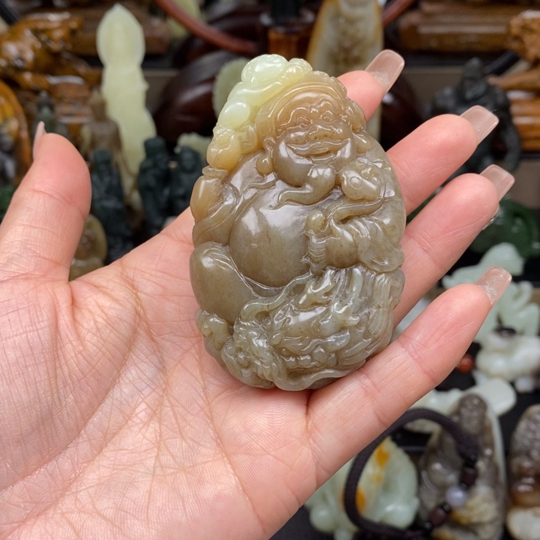 和田玉颈饰未镶嵌