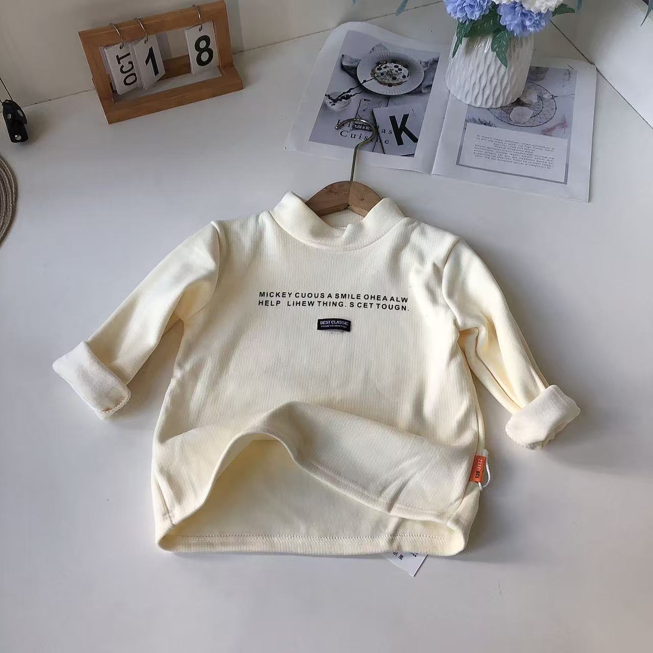 B206嘉亿儿童加绒半高领M字母打底衫(身高+20拍