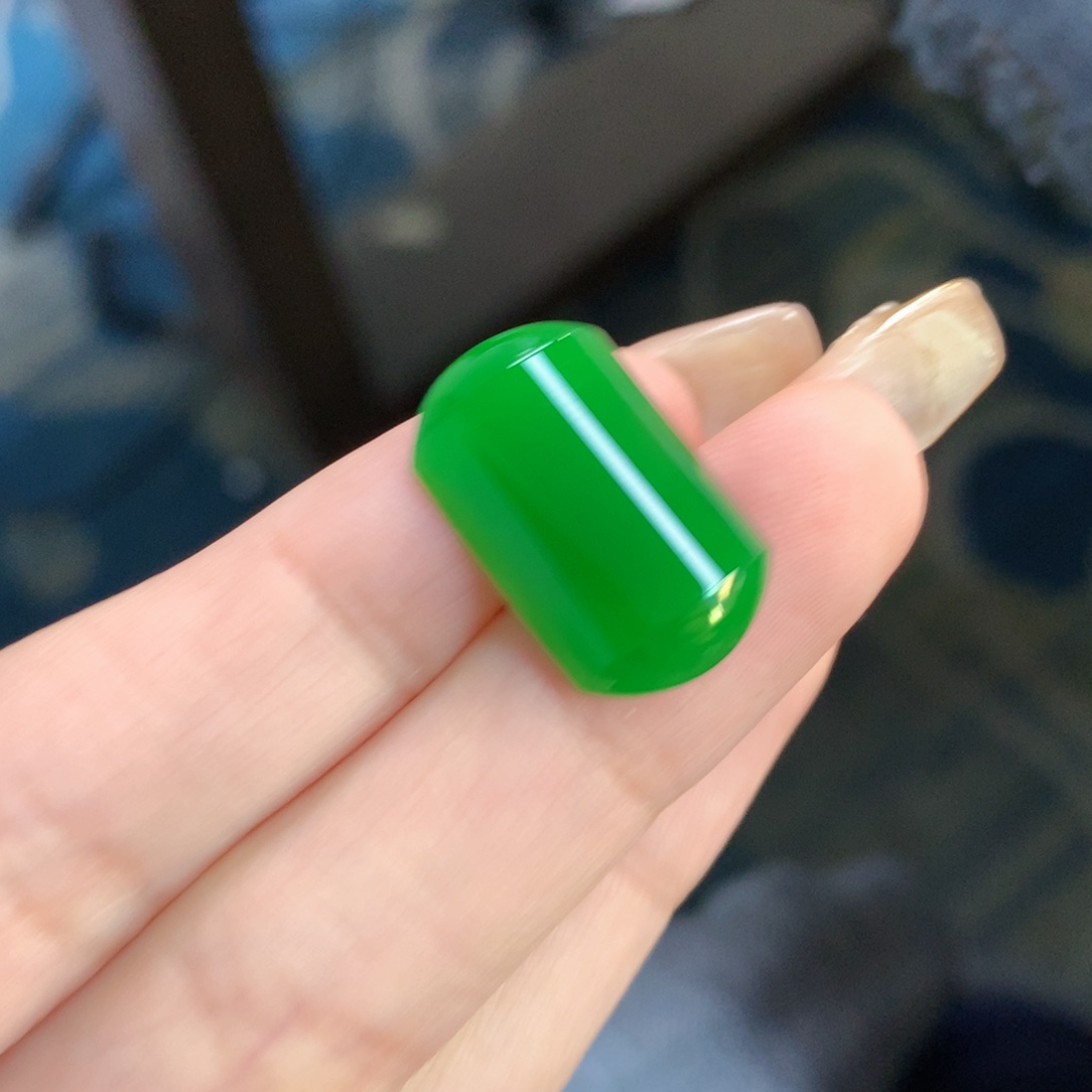 翡翠裸石19.6/11.86/3.60