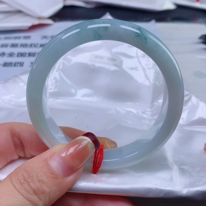 翡翠手镯未镶嵌天然翡翠53圈口