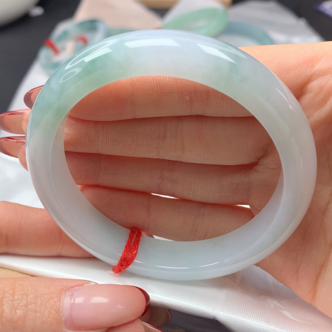 翡翠手镯22K金镶嵌59正圈