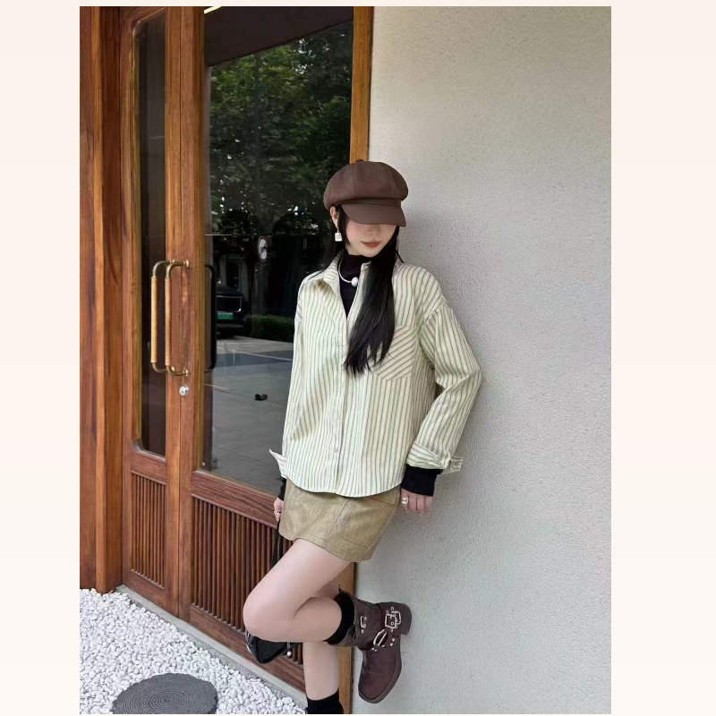 假两件叠穿拼接条纹衬衫女简约设计感小众通勤上衣