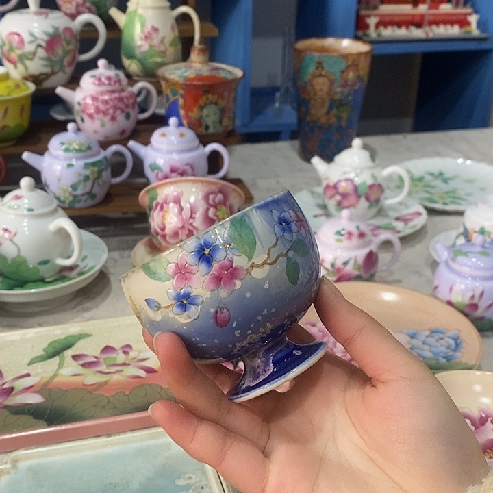 纯手工手绘制作茶杯