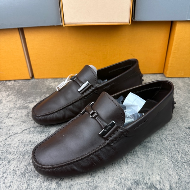 95新 TOD’S/托德斯 乐福鞋/ 阳/39码/ 棕色 金属logo 