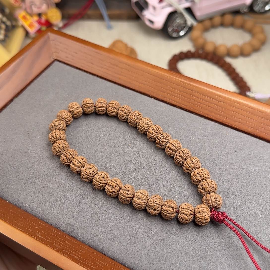 【闪购商品】金刚菩提手串10.8蜂窝