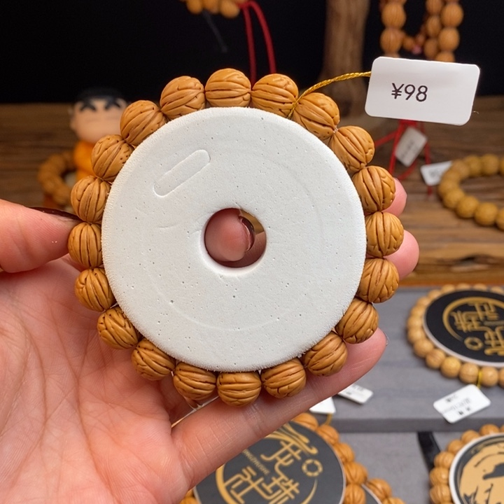 桃核手串金叶12 （尺寸误差0.5之间）