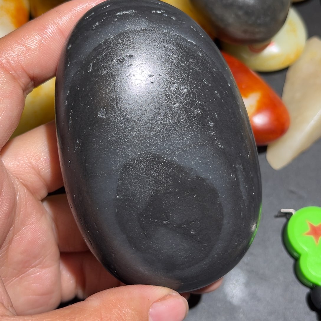 和田玉未镶嵌珠宝奇石