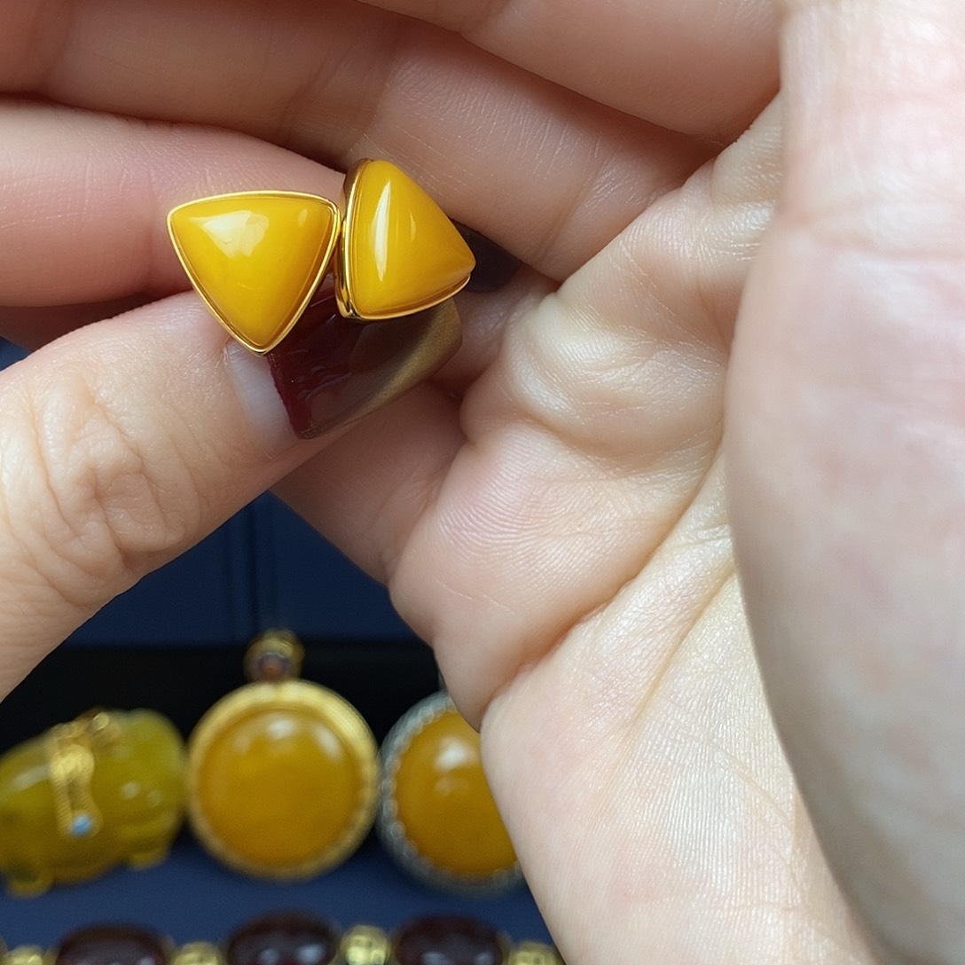 蜜蜡耳饰银S925镀金镶嵌