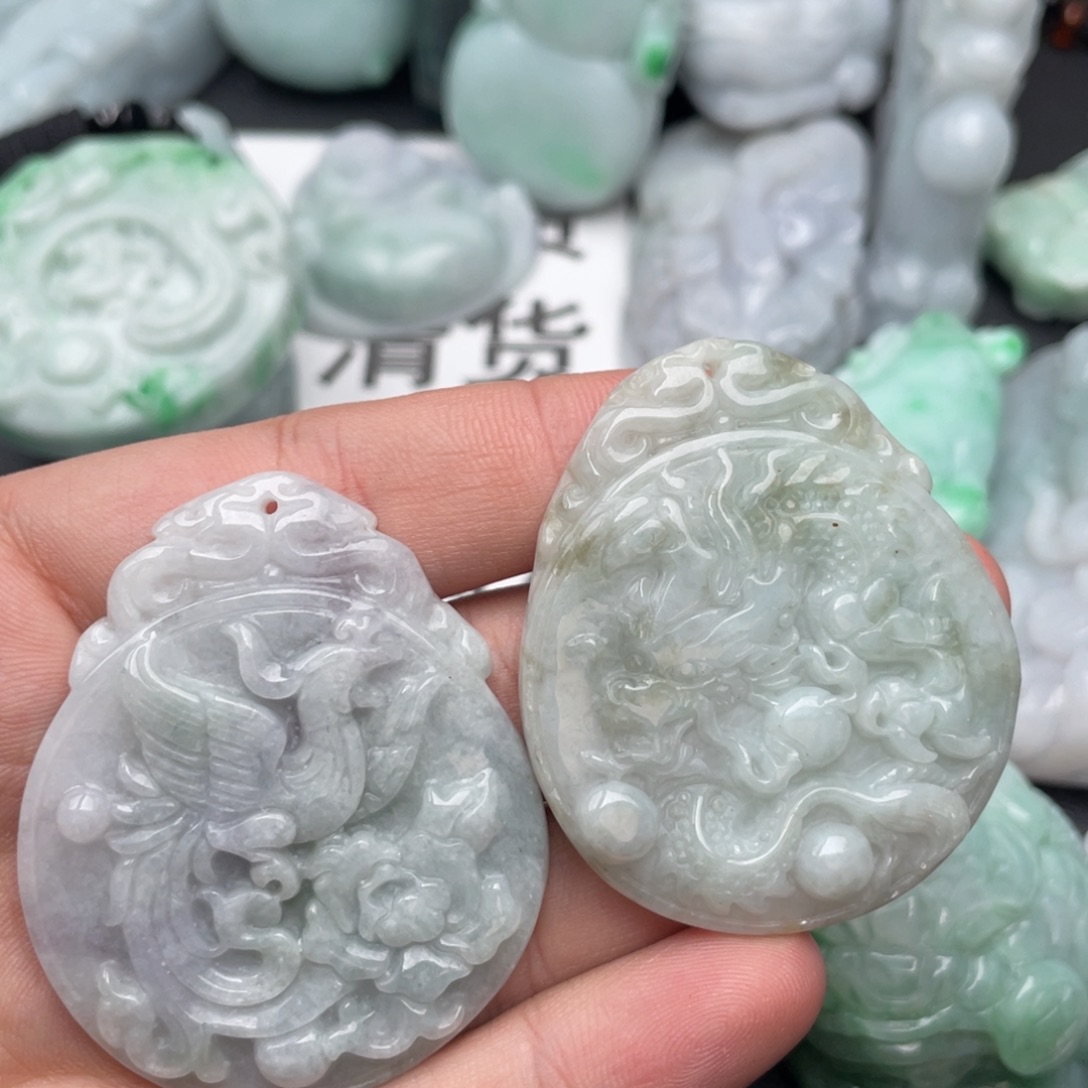 翡翠未镶嵌吊坠(不含链)