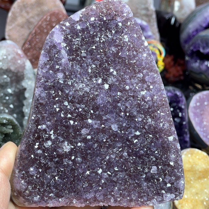 水晶摆件未镶嵌捡漏