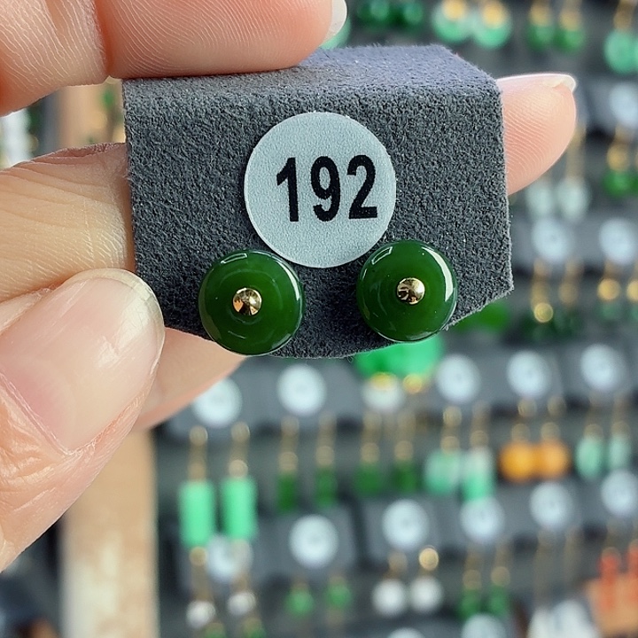 和田玉18K金镶嵌耳饰