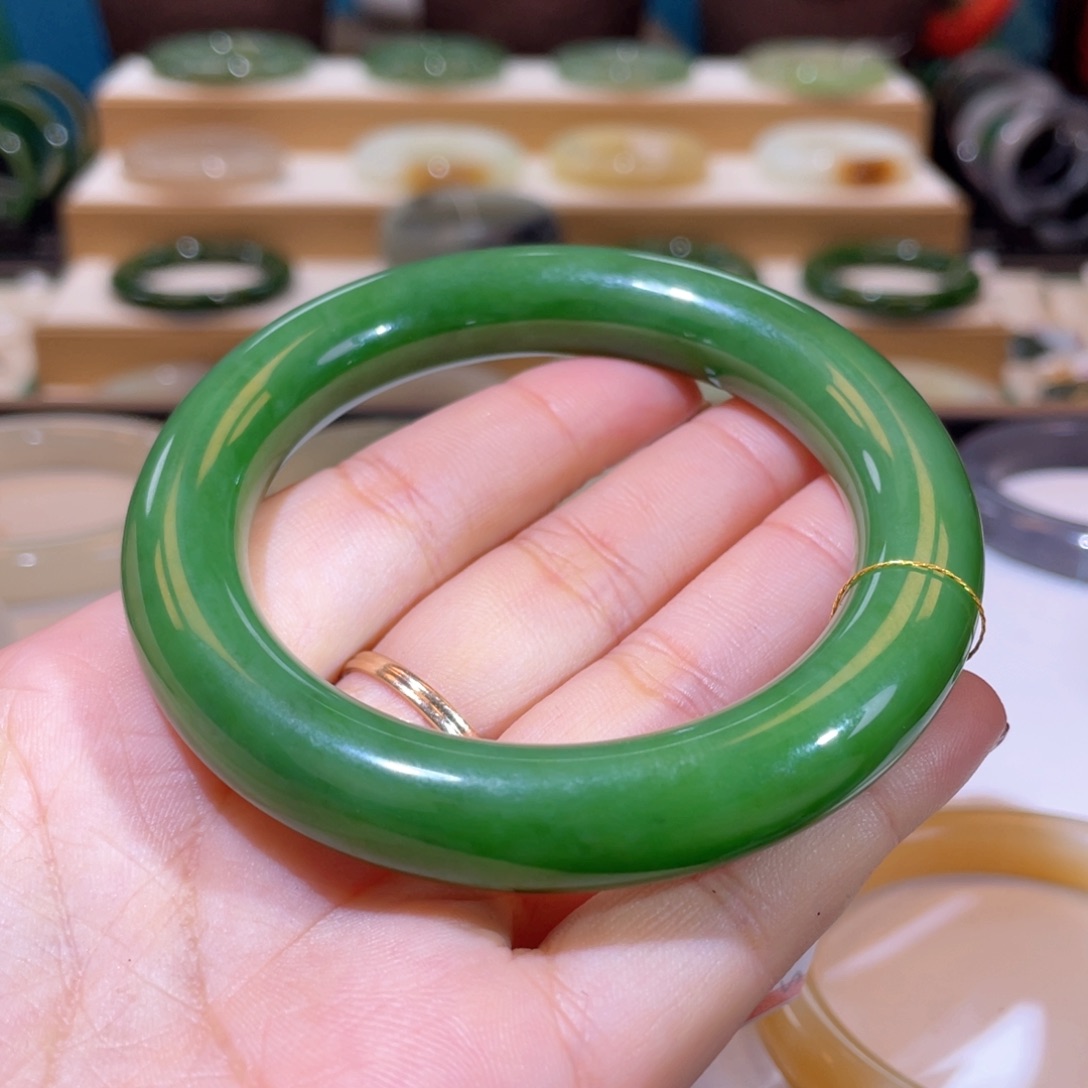 和田玉收藏级碧玉手镯56、57未镶嵌