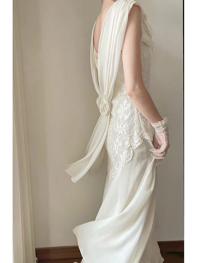 宫廷风纯色连衣裙