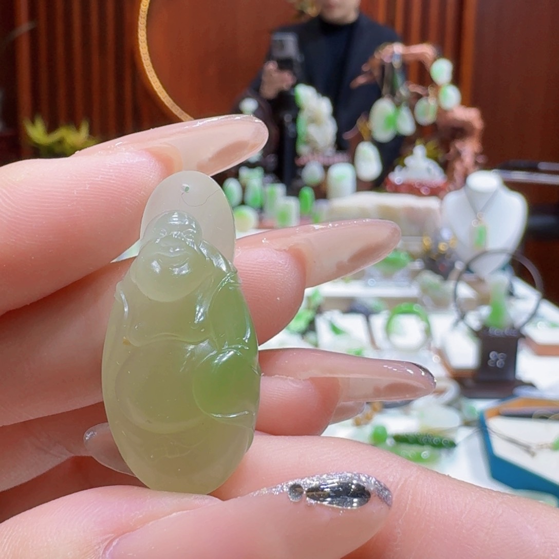 和田玉翠青冰底佛未镶嵌