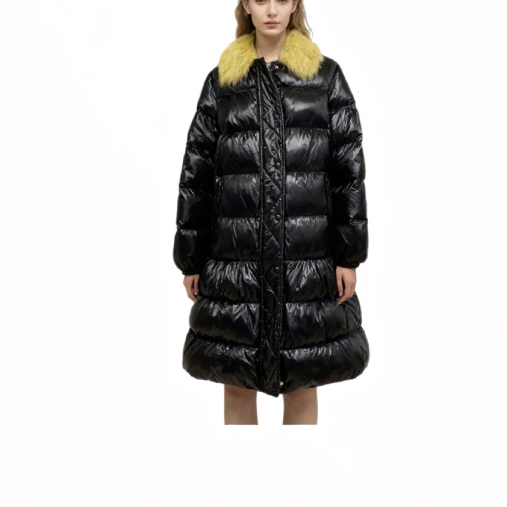 99新 Valentino/华伦天奴 黑色毛领羽绒服/40码/B02059