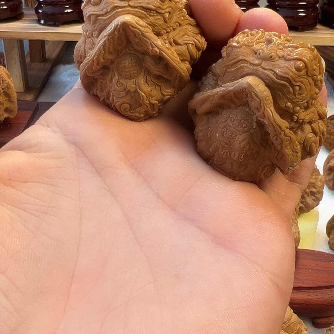 我***口精品蛤蟆龟背雕刻精美