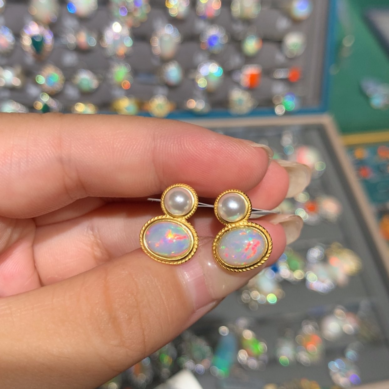 【闪购商品】银S925镶嵌欧泊欧泊耳钉l