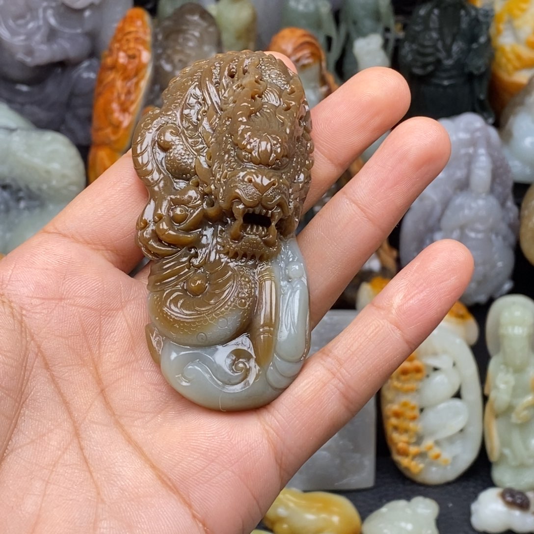 和田玉颈饰未镶嵌白*