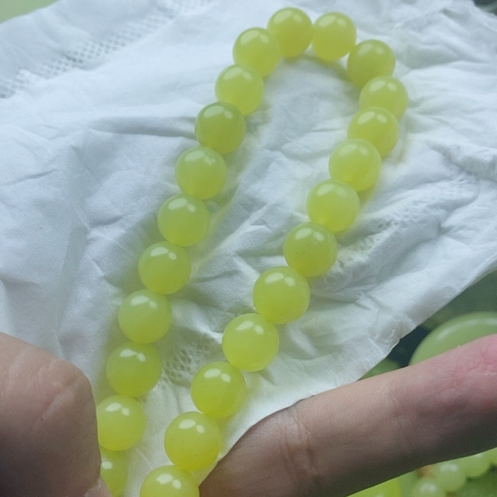 布新疆若羌黄玉卡10手串 21颗