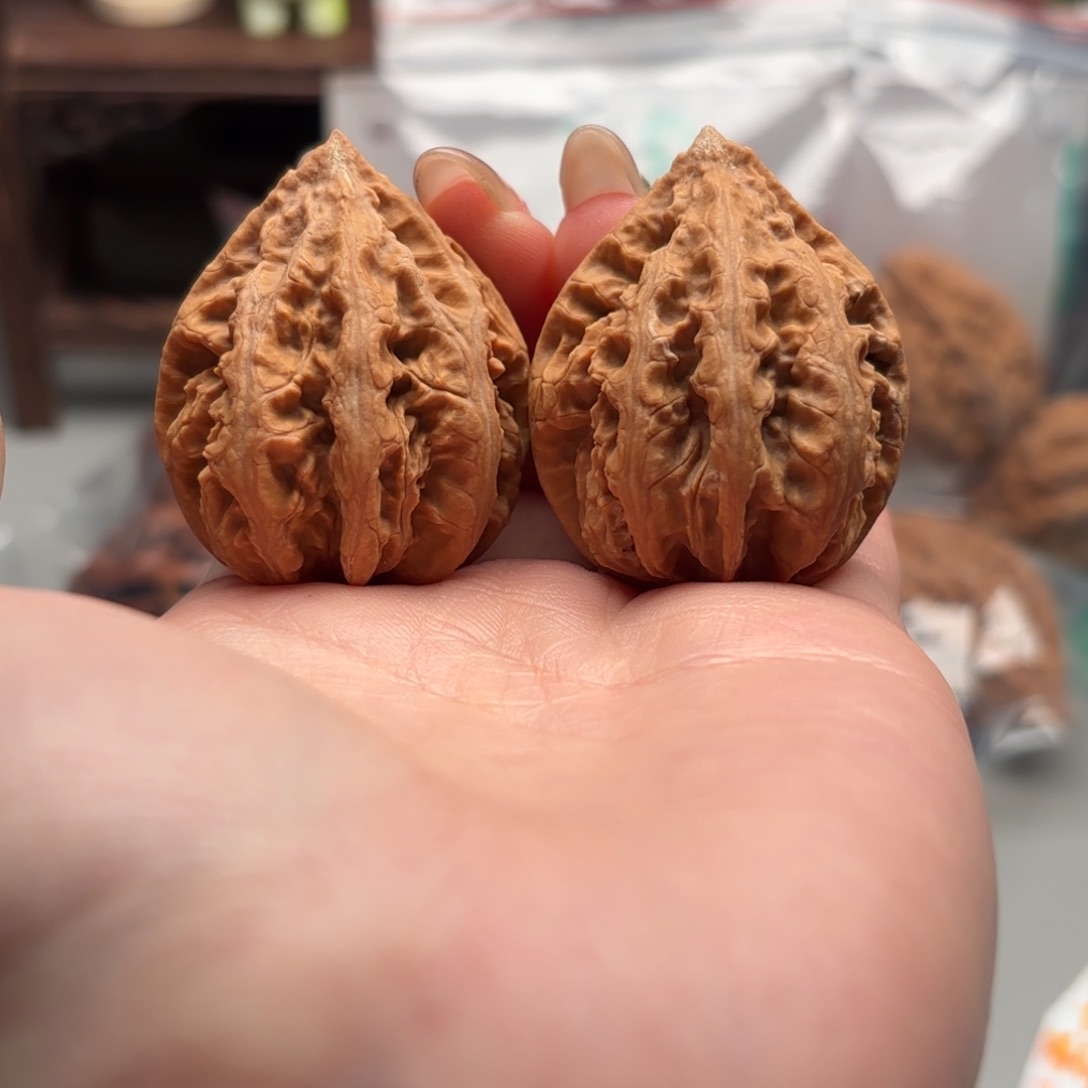 文玩核桃把件小楸千花皮85